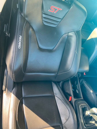 Illustration for article titled At $12,900, Has This Rebuilt-Titled 2016 Ford Focus “ST” Sedan Been Built for a Quick Sale?